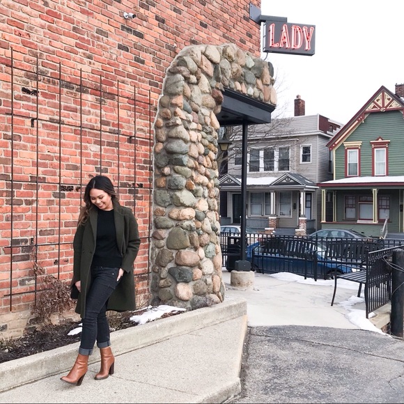 I’m Jamie, Nice to Meet You! - Picture 2 of 4